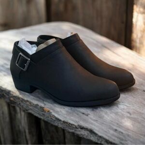 NWT Life Stride Alexi Bootie
